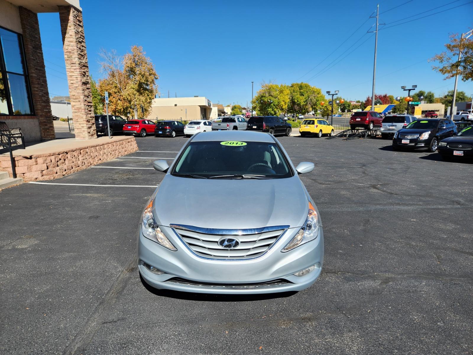 2013 HYUNDAI SONATA GLS (5NPEB4AC3DH) with an 2.4L L4 DOHC 16V engine, 6-Speed Automatic transmission, located at 8595 Washington St., Thornton, CO, 80229, (303) 287-5511, 39.852348, -104.978447 - Looking for a reliable and affordable pre-owned vehicle in Thornton, CO? Look no further than D1 Auto Credit - Thornton. We are a trusted used car dealer serving Denver County, Jefferson County, and Adams County, Colorado. We specialize in providing bad credit auto loans for quality used cars, truck - Photo #2